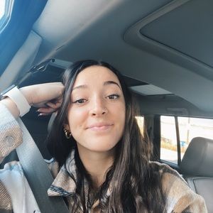 Meet your posher, Hannah